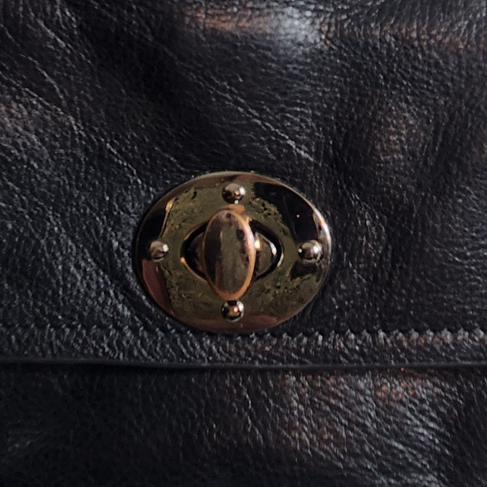 CLEMENTS RIBEIRO Black Leather Crossbody - Picture 3 of 13
